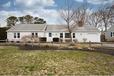 43 Driving Tee Cir, Yarmouth, MA 02664 - Photo 1