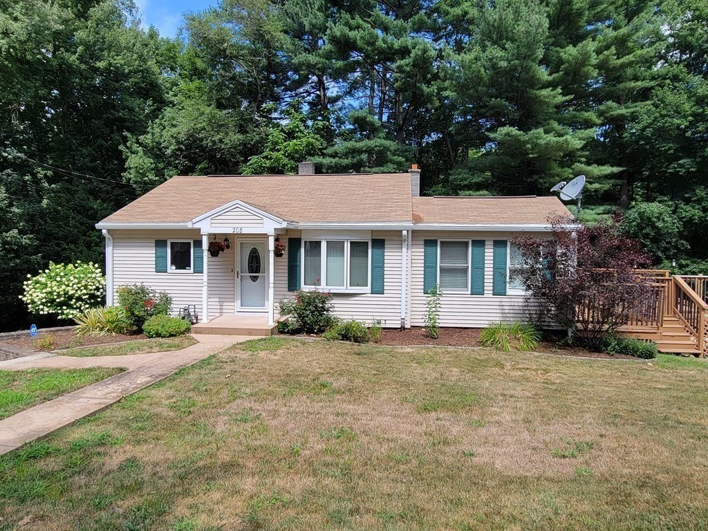 208 Mapleshade Ave, East Longmeadow, MA 01028 MLS 73095777 Coldwell