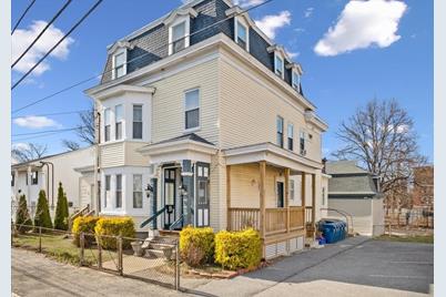 32 Abbott St, Lawrence, MA 01843 - Photo 1
