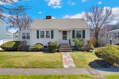 39 Spy Pond Parkway, Arlington, MA 02474 - Photo 1