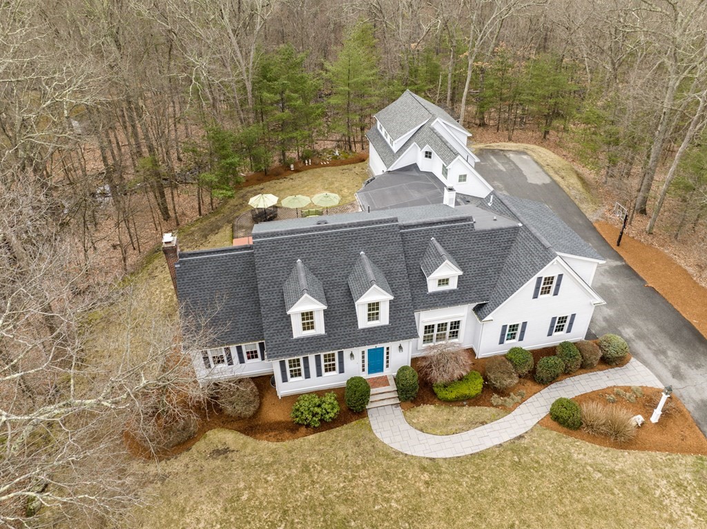 4 Canterbury Ln, North Reading, MA 01864 MLS 73097538 Coldwell Banker