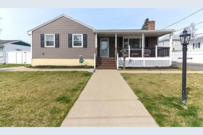 3 Conrad Ter, Saugus, MA 01906 - Photo 1