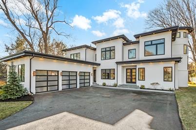 43 Claremont St, Newton, MA 02458 - Photo 1