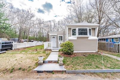 60 Restway, Springfield, MA 01119 - Photo 1