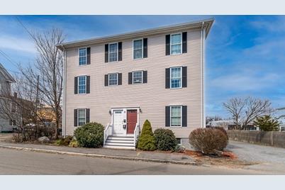 8 Pearl Street #2, Gloucester, MA 01930 - Photo 1