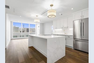 234 Causeway St #1205, Boston, MA 02114 - Photo 1