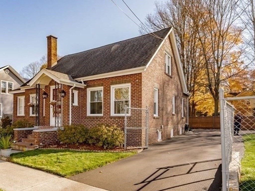 33 Hampden St, West Springfield, MA 01089 MLS 73104920 Coldwell Banker