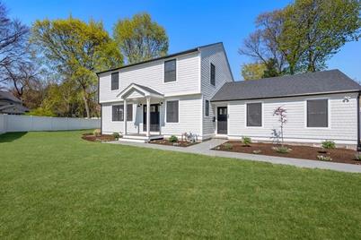 25 Geraldine Drive, Wellesley, MA 02481 - Photo 1