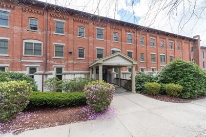 540 Main St #308, Clinton, MA 01510 - Photo 1