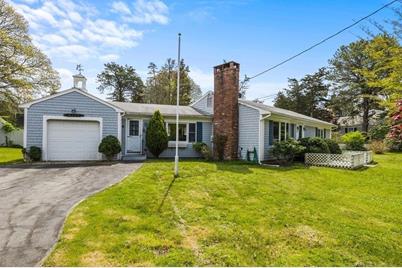 13 Captain Dean Rd, Orleans, MA 02653 - Photo 1