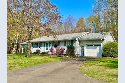 124 Haydenville Rd, Northampton, MA 01053 - Photo 1