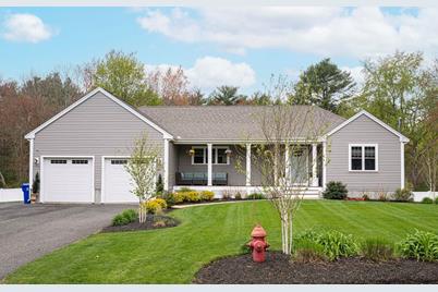 600 Crane Ave S, Taunton, MA 02780 - Photo 1