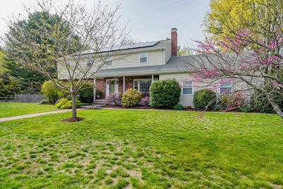 35 Saddle Club Rd, Lexington, MA 02420 - Photo 1