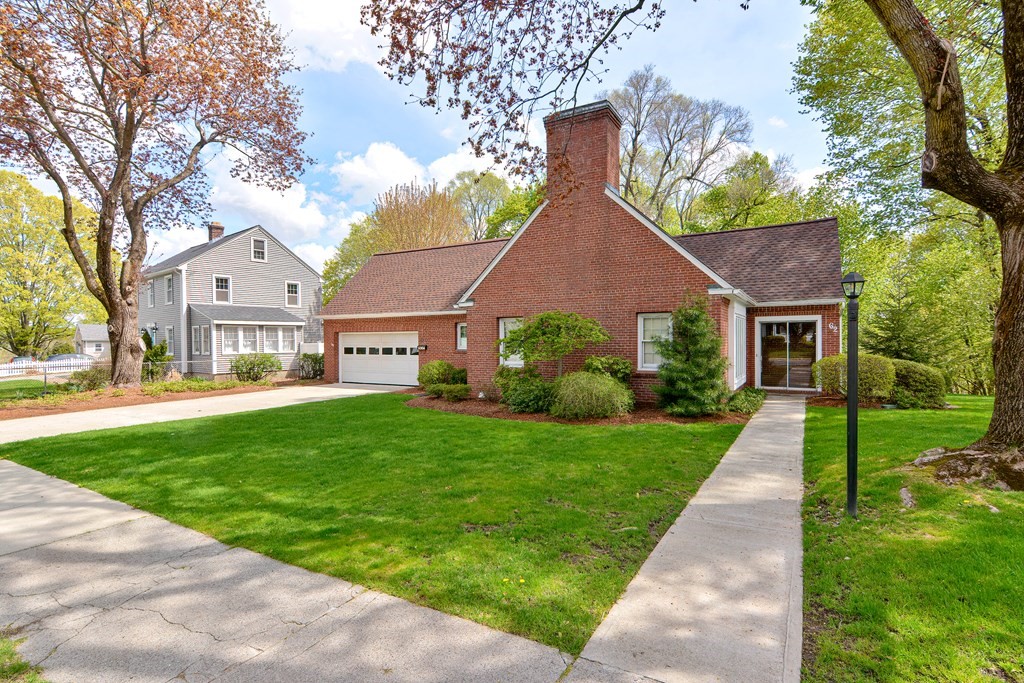 62 Forest St, Worcester, MA 01609 MLS 73107346 Coldwell Banker