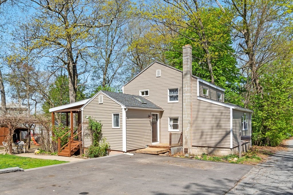 40 Amesbury Ave, Amesbury, MA 01913 MLS 73109384 Coldwell Banker