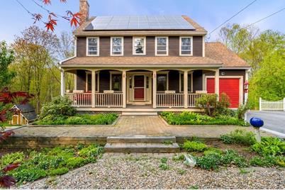 122 Kimball Rd, Amesbury, MA 01913 - Photo 1