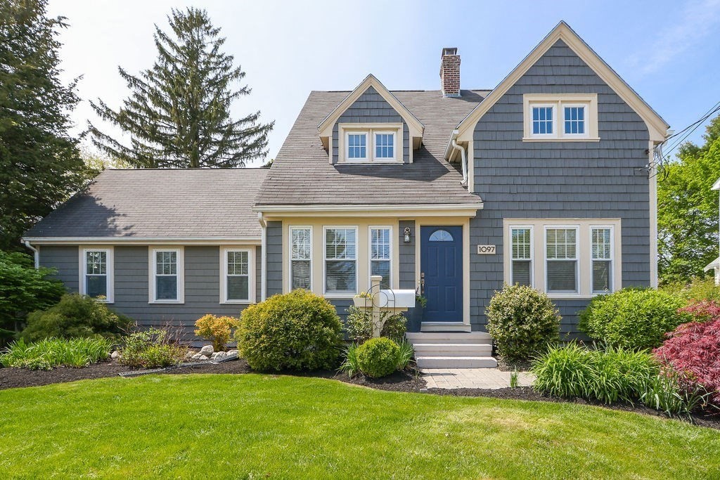 1097 Greendale Ave, Needham, MA 02492 MLS 73110359 Coldwell Banker