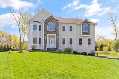 14 Little Meadow Way, North Reading, MA 01864 - Photo 1