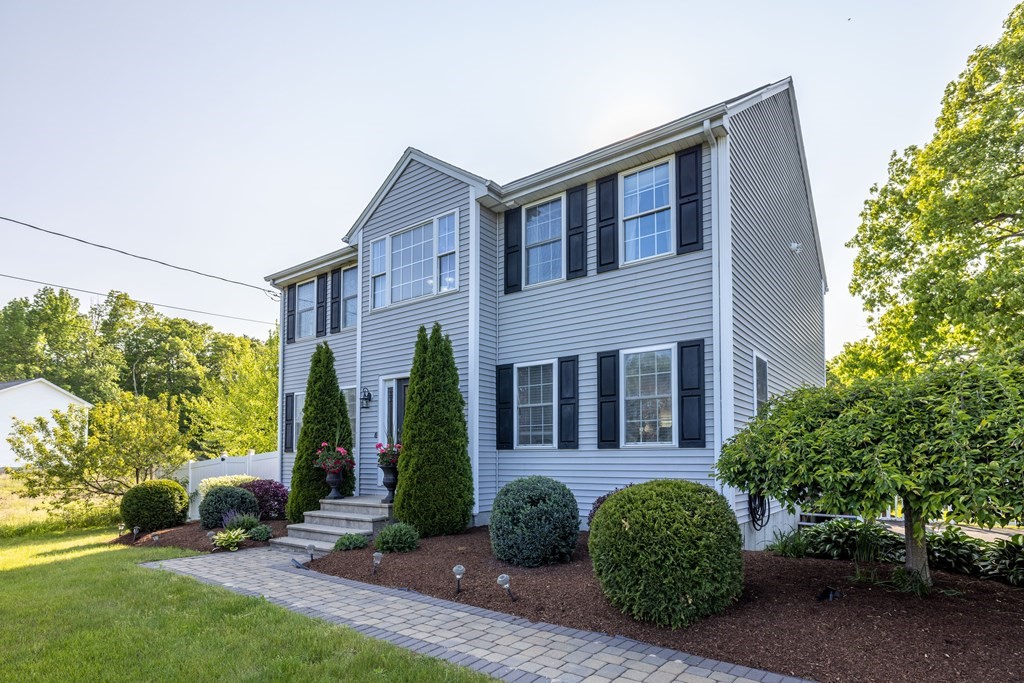 1380 Newman Ave, Seekonk, MA 02771 MLS 73111058 Coldwell Banker