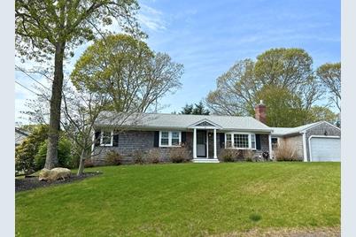 11 Jonquil Road, Yarmouth, MA 02675 - Photo 1