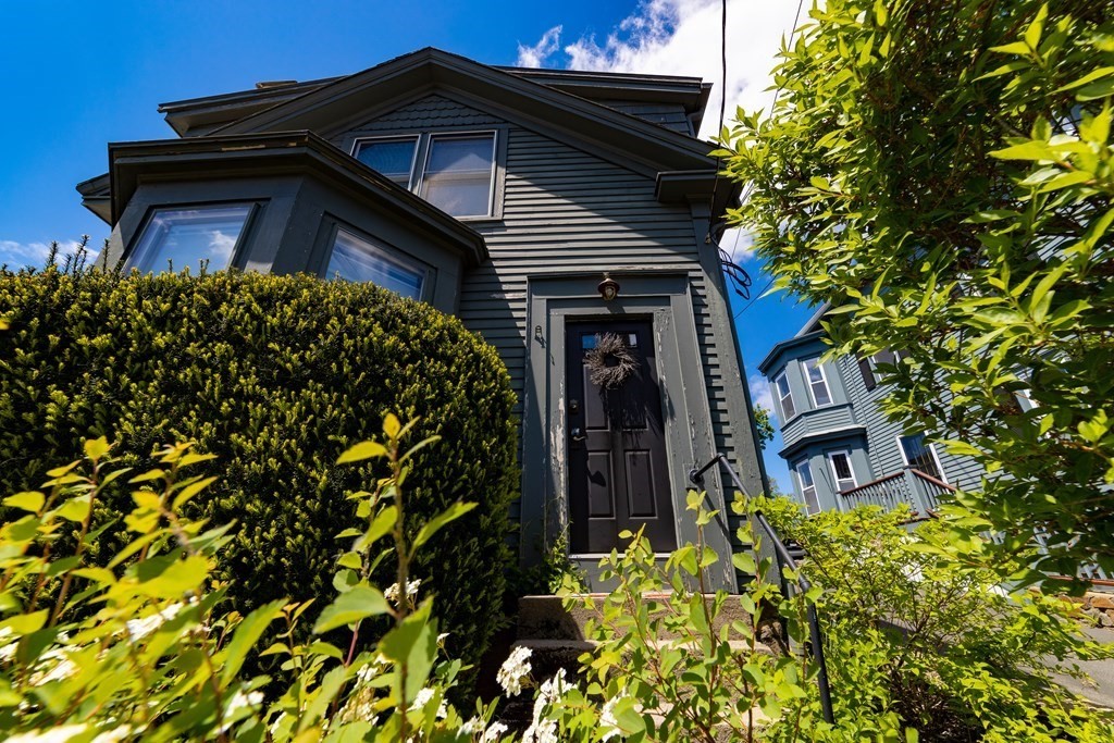 24 Pond St, Marblehead, MA 01945 MLS 73111782 Coldwell Banker