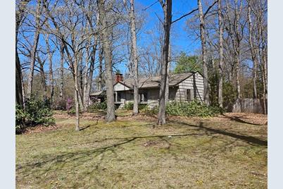 61 Rosedell Dr, Westfield, MA 01085 - Photo 1