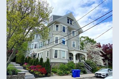 70 Perry St #2, Brookline, MA 02446 - Photo 1