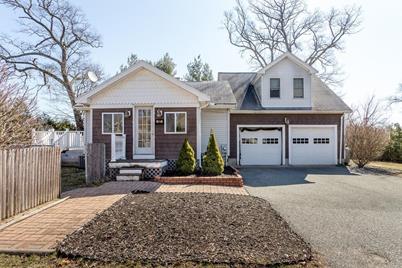 42 Tyson Pl, Attleboro, MA 02703 - Photo 1