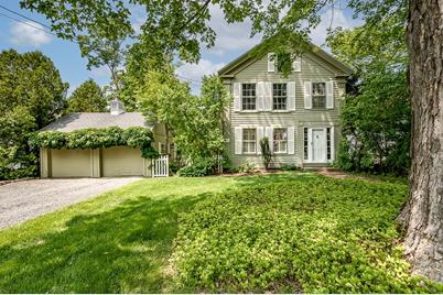 25 North St, Grafton, MA 01519 - Photo 1