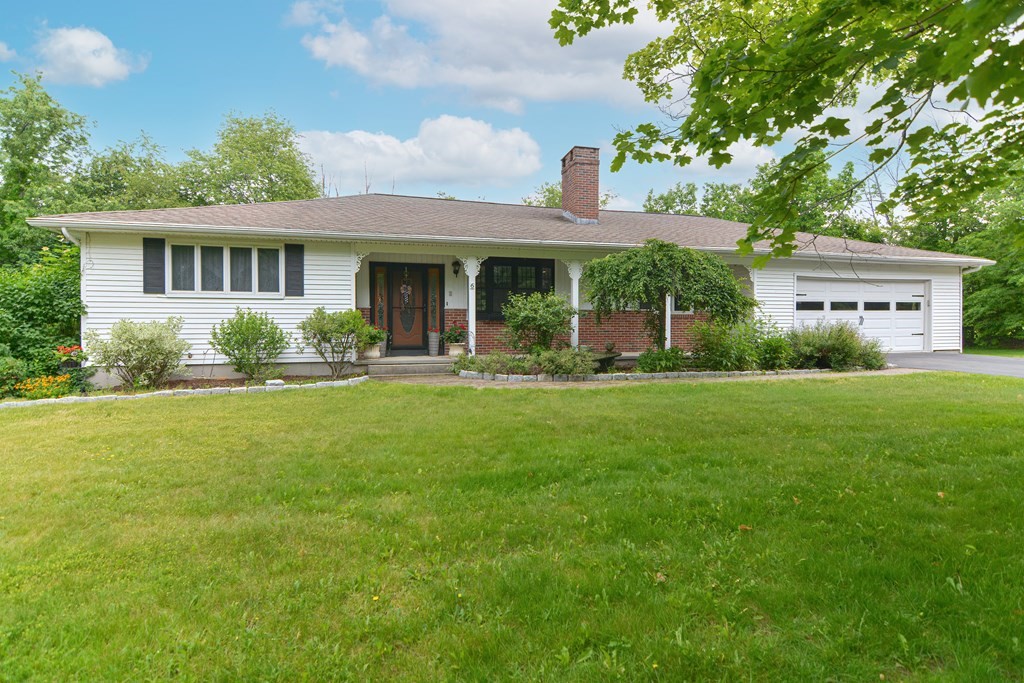 6 Lancaster Meadows, West Boylston, MA 01583 MLS 73115658 Coldwell