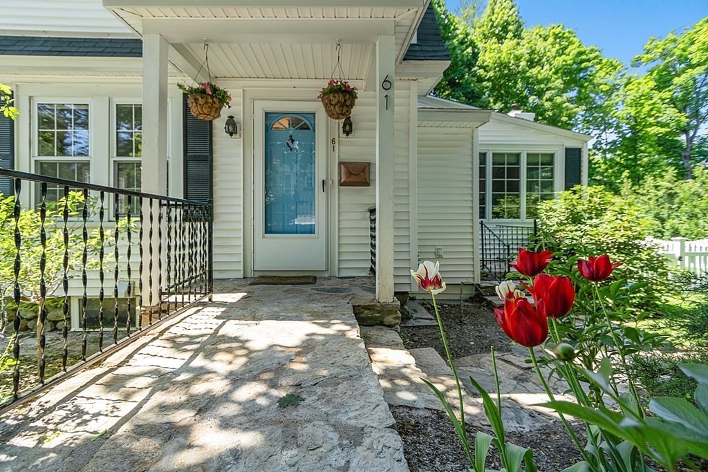 61 Havelock Rd, Worcester, MA 01602 MLS 73116100 Coldwell Banker