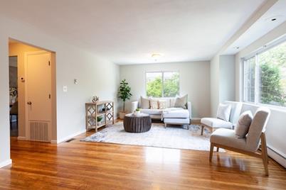 26-28 Summit St #1, Newton, MA 02458 - Photo 1