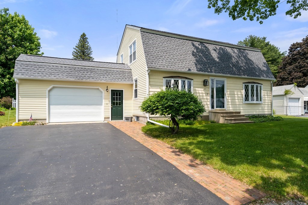 4 Upland St, Auburn, MA 01501 MLS 73116609 Coldwell Banker