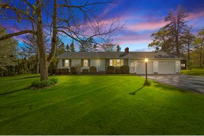 207 Bradley St, Seekonk, MA 02771 - Photo 1