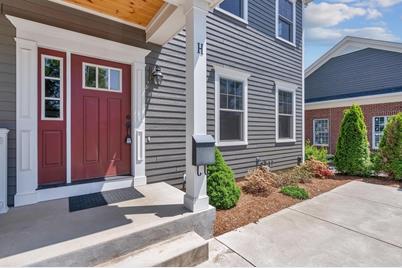 204 Mountain Road #H, Suffield, CT 06078 - Photo 1