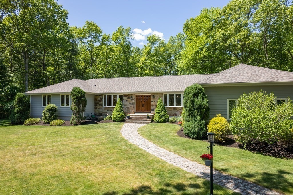 28 Ramblewood Dr, Easton, MA 02356 MLS 73117121 Coldwell Banker