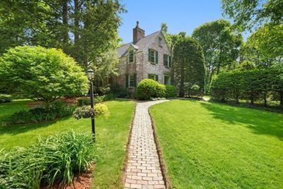 110 Ruggles Ln, Milton, MA 02186 - Photo 1