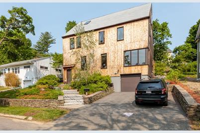 10 Yerxa Rd, Arlington, MA 02474 - Photo 1
