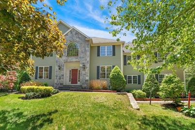 24 Jackson Dr, Acton, MA 01720 - Photo 1