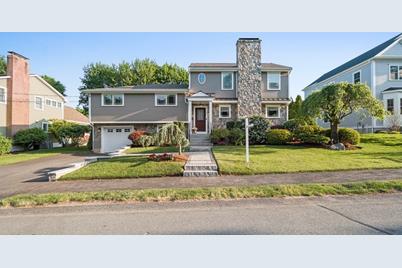 131 Woodbine Cir, Needham, MA 02494 - Photo 1