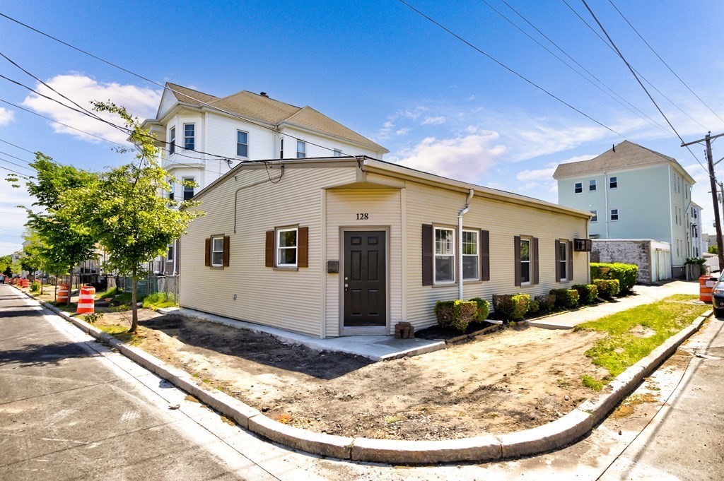 128 Clifford St, New Bedford, MA 02745 MLS 73119146 Coldwell Banker