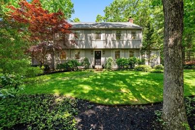 34 Tinkertown Ln, Duxbury, MA 02332 - Photo 1