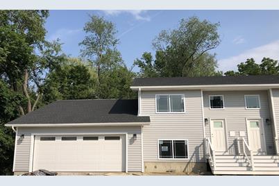 17 Willis Street #1, Auburn, MA 01501 - Photo 1