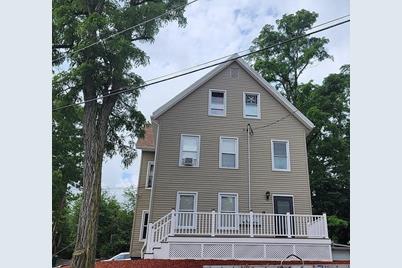 18 William St, Fitchburg, MA 01420 - Photo 1