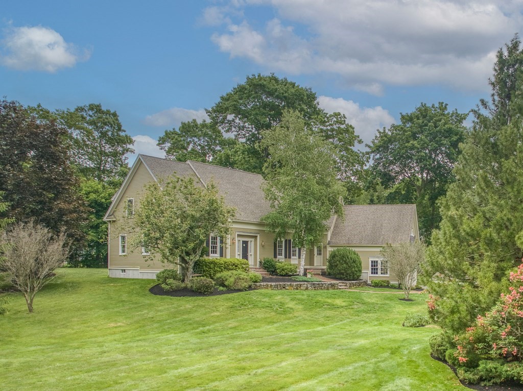 28 High St, Topsfield, MA 01983 MLS 73124251 Coldwell Banker