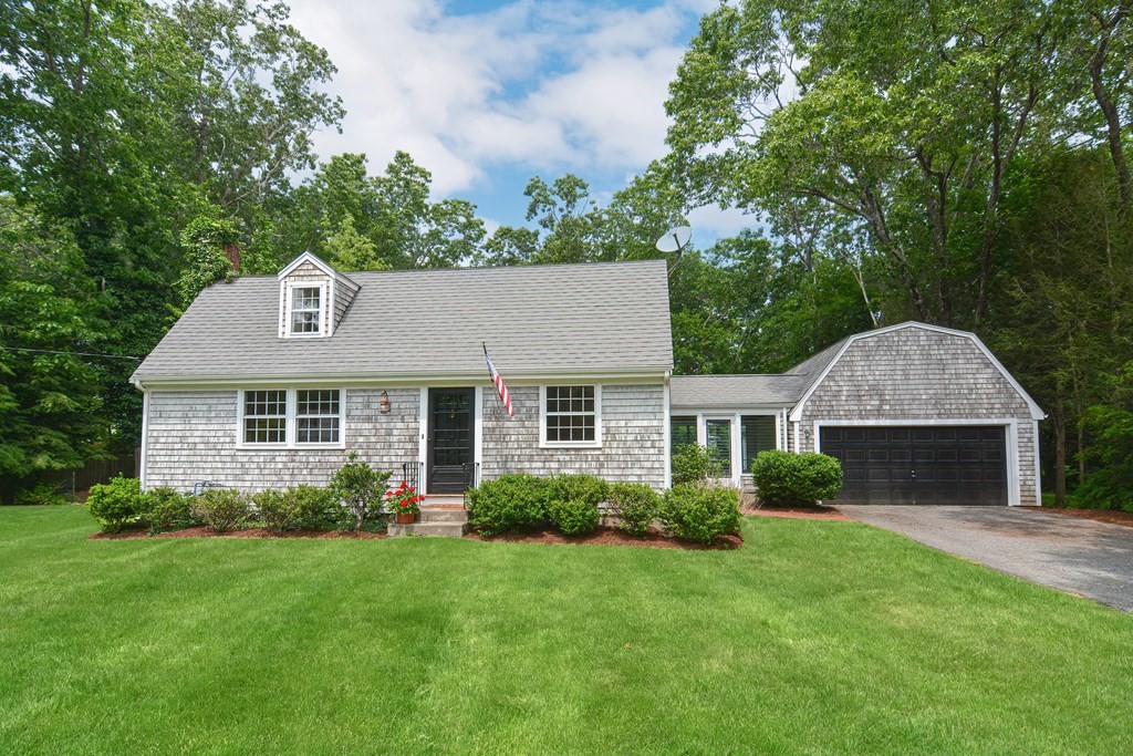 87 Adams St, Medfield, MA 02052 MLS 73124329 Coldwell Banker