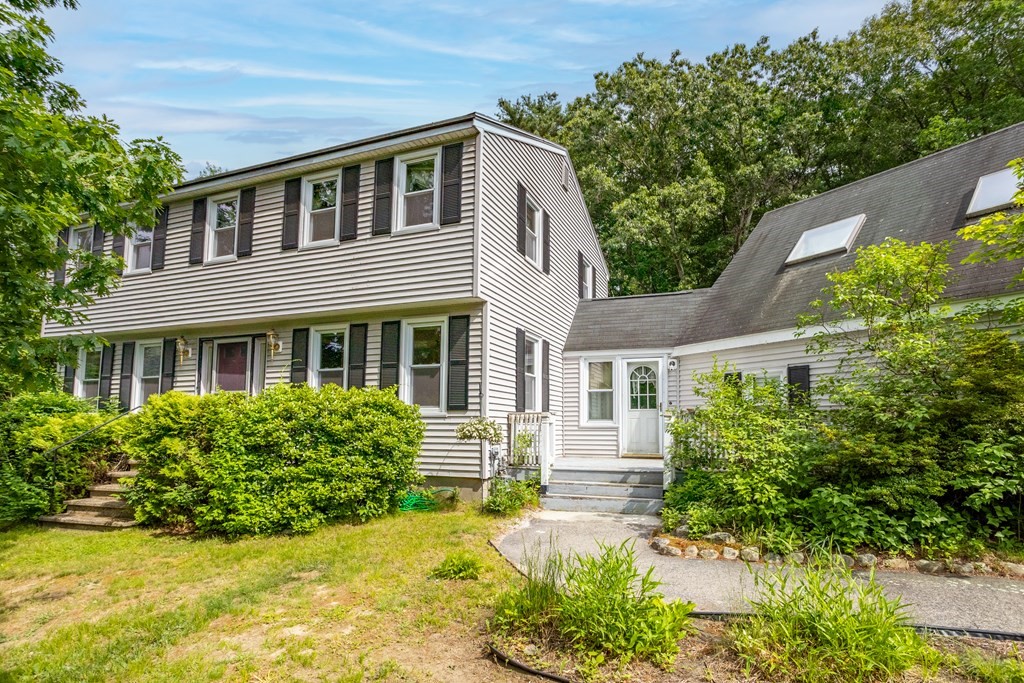 19 Shady Ln, Dracut, MA 01826 - MLS 73124912 - Coldwell Banker