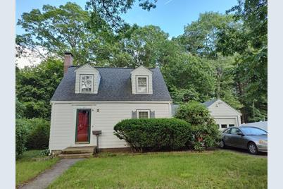 32 Harold St, Sharon, MA 02067 - Photo 1