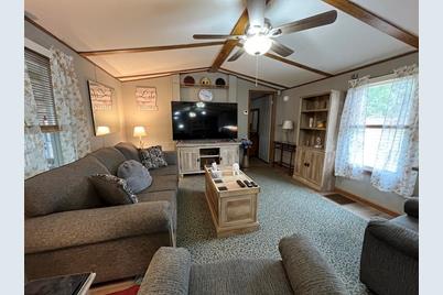 129 Pine Ave., Sturbridge, MA 01566 - Photo 1