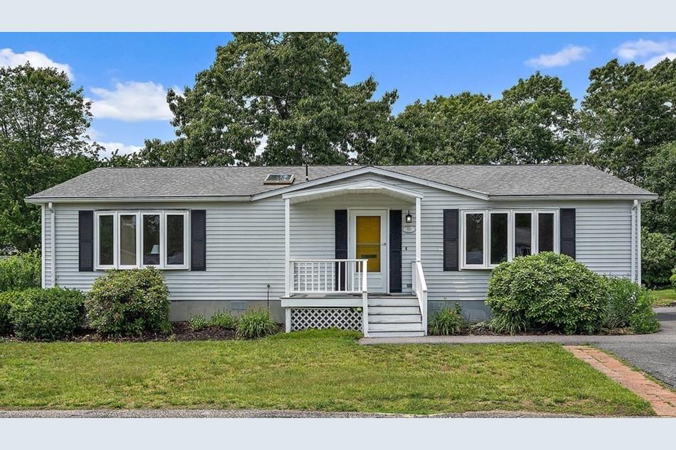 60 Leisurewoods Dr, Rockland, MA 02370 MLS 73126572 Coldwell Banker
